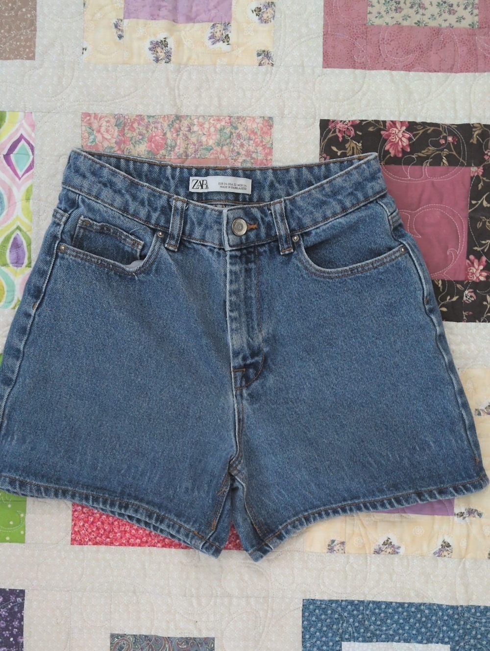 Zara Vintage-Inspired High-Rise Blue Denim Shorts